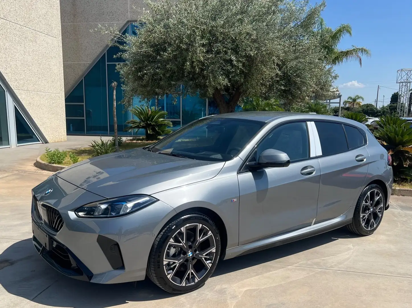BMW 120 48V MSport auto OFFERTA T-STOCK PREZZO IMPERDIBILE Gris - 1