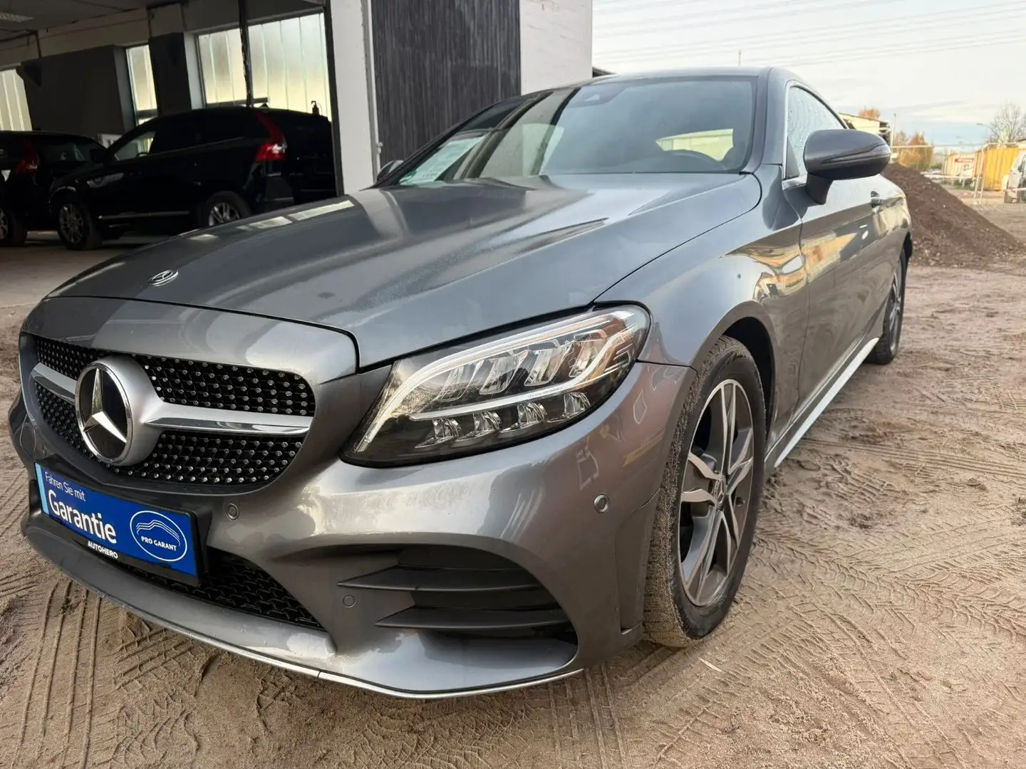 Mercedes-Benz C 300 Coupe AMG LED CAM NAV LEDER DCC Grau - 1