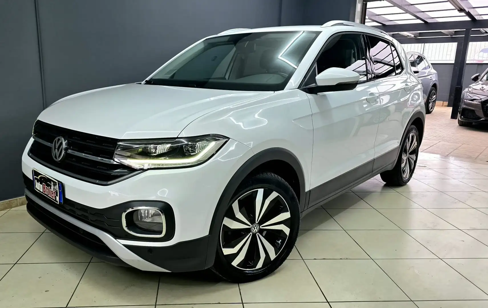 Volkswagen T-Cross 1.6 tdi ADVANCED 95cv Blanc - 1