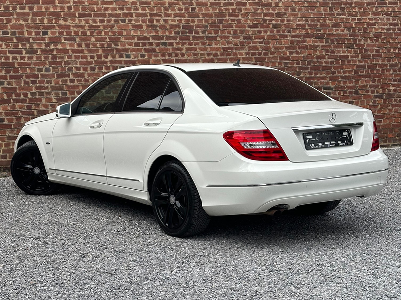 Mercedes-Benz C 180 C 180 CGI BlueEFFICIENCY Avantgarde — photo 5