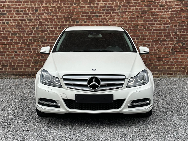Mercedes-Benz C 180 C 180 CGI BlueEFFICIENCY Avantgarde — photo 3