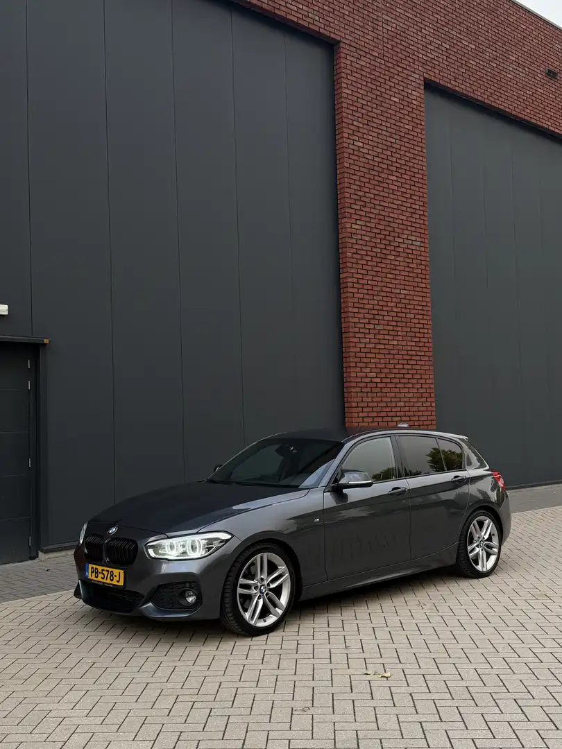 BMW 120 M Sport Grau - 1