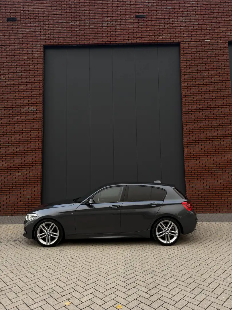 BMW 120 M Sport Grau - 2