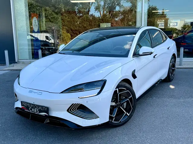 BYD Seal SEALDESIGN 82.5 KWH / CARPLAY / 360° / PANO