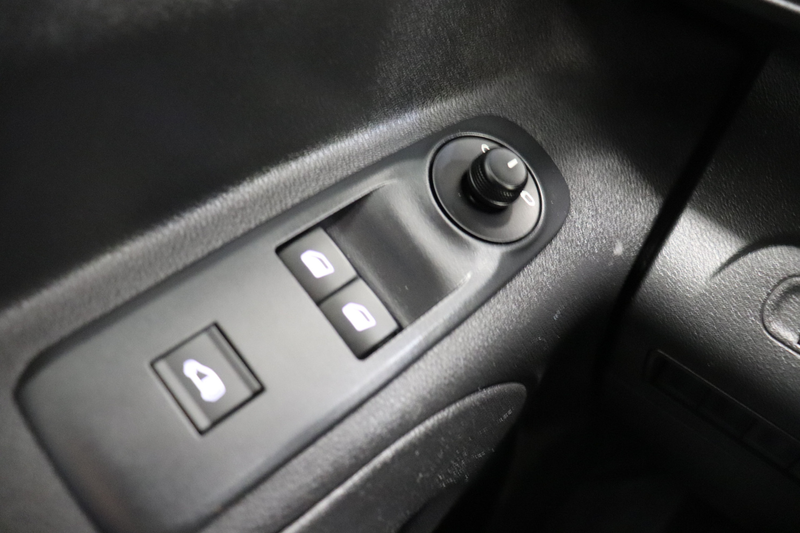 Peugeot Partner 1.2 110PK Benzine - Airco - Navi - Cruise - € 11.9 — photo 19