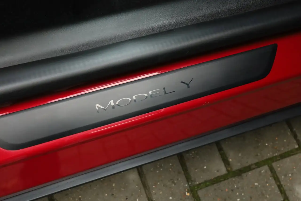 Tesla Model Y RWD 58 kWh, миниатюра 24