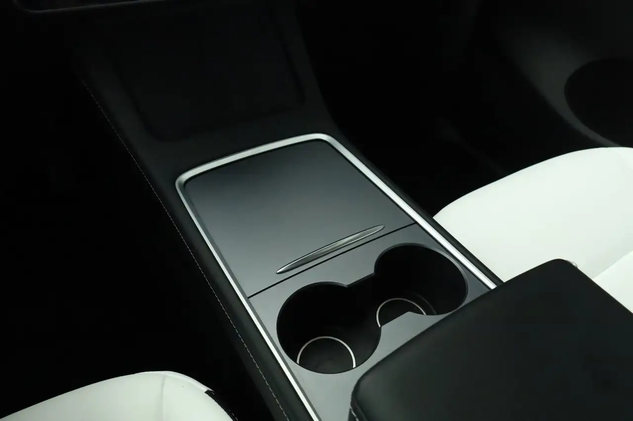 Tesla Model Y RWD 58 kWh, миниатюра 17