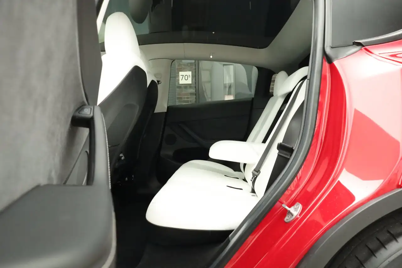 Tesla Model Y RWD 58 kWh, миниатюра 10