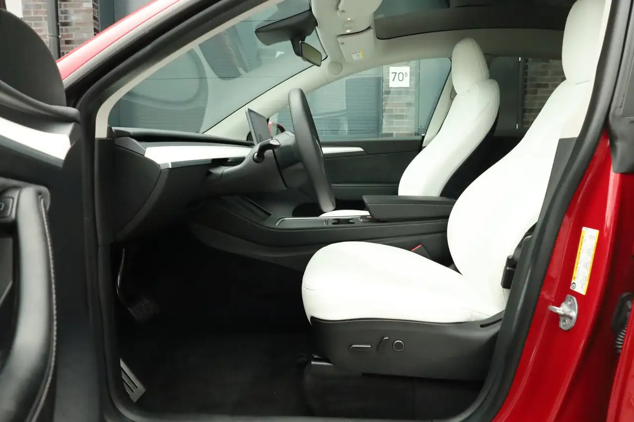 Tesla Model Y RWD 58 kWh, миниатюра 9