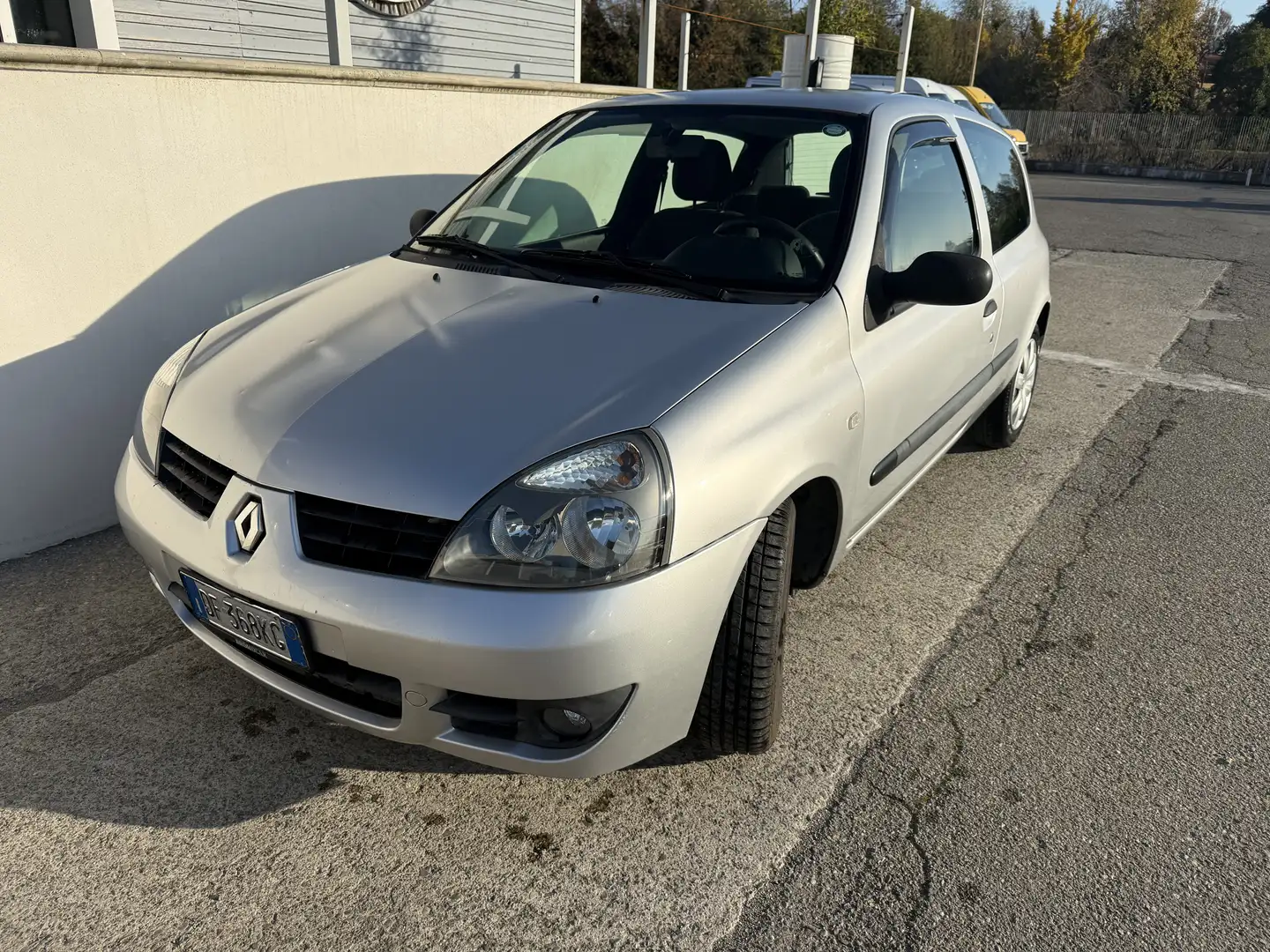 Renault Clio 3p 1.5 dci Dynamique - 1
