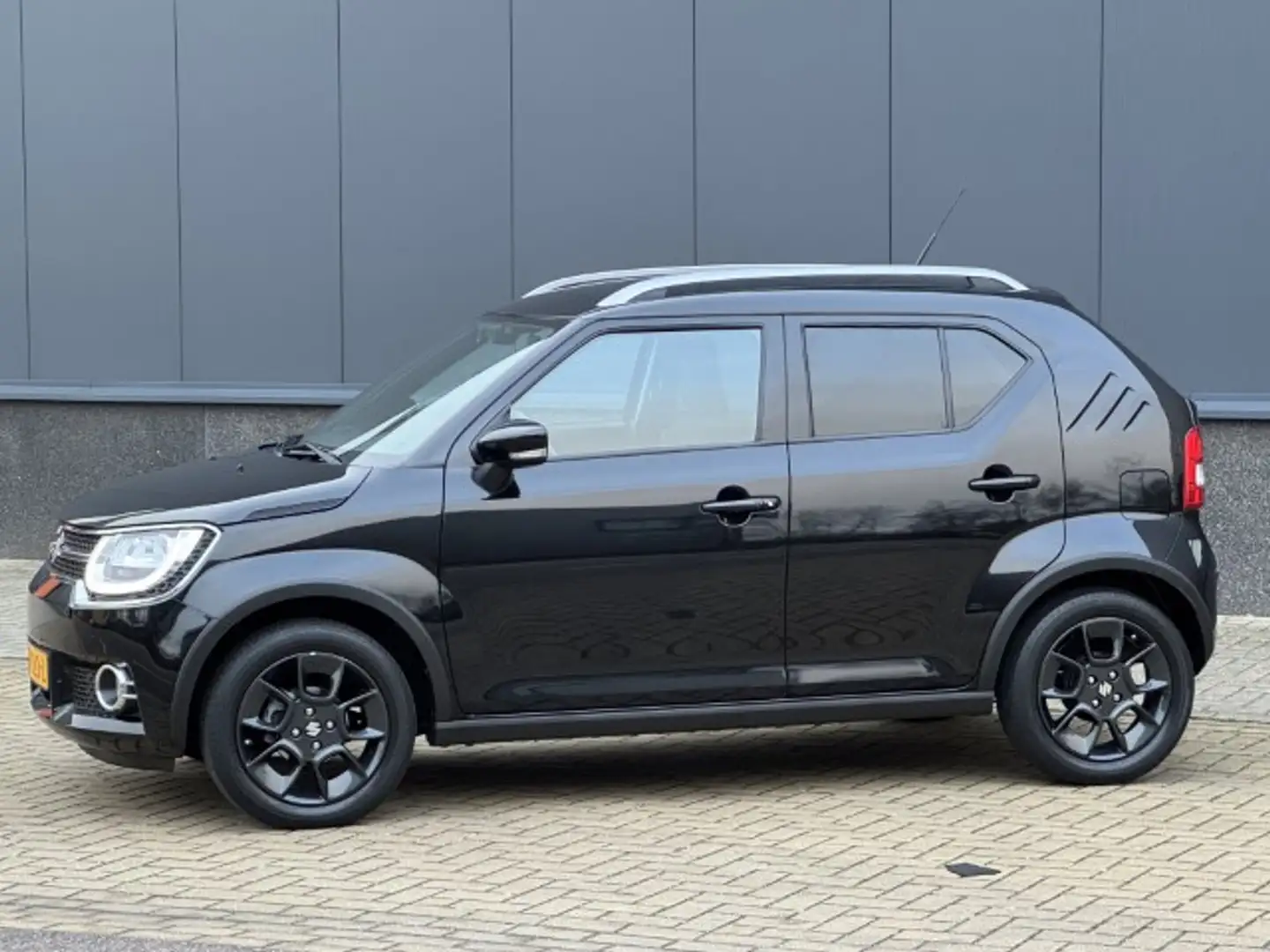 Suzuki Ignis 1.2 Stijl Smart Hybrid Noir - 2