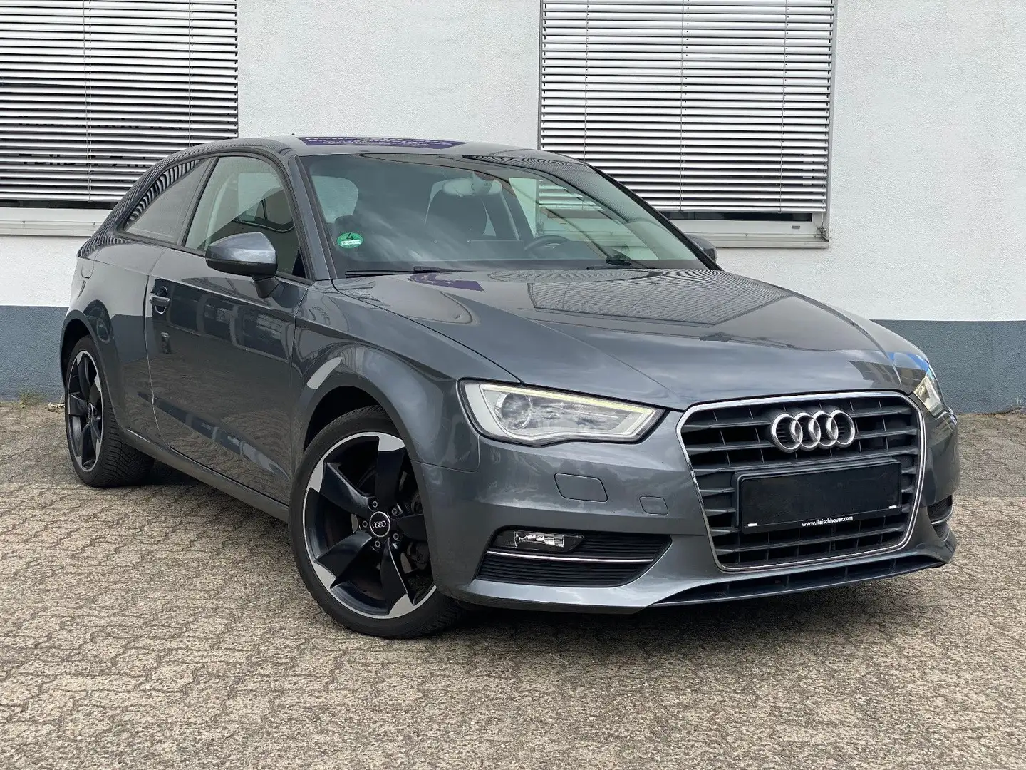 Audi A3 1.4 TFSI S tronic * LED / Rotor Alus / PDC * Grijs - 1