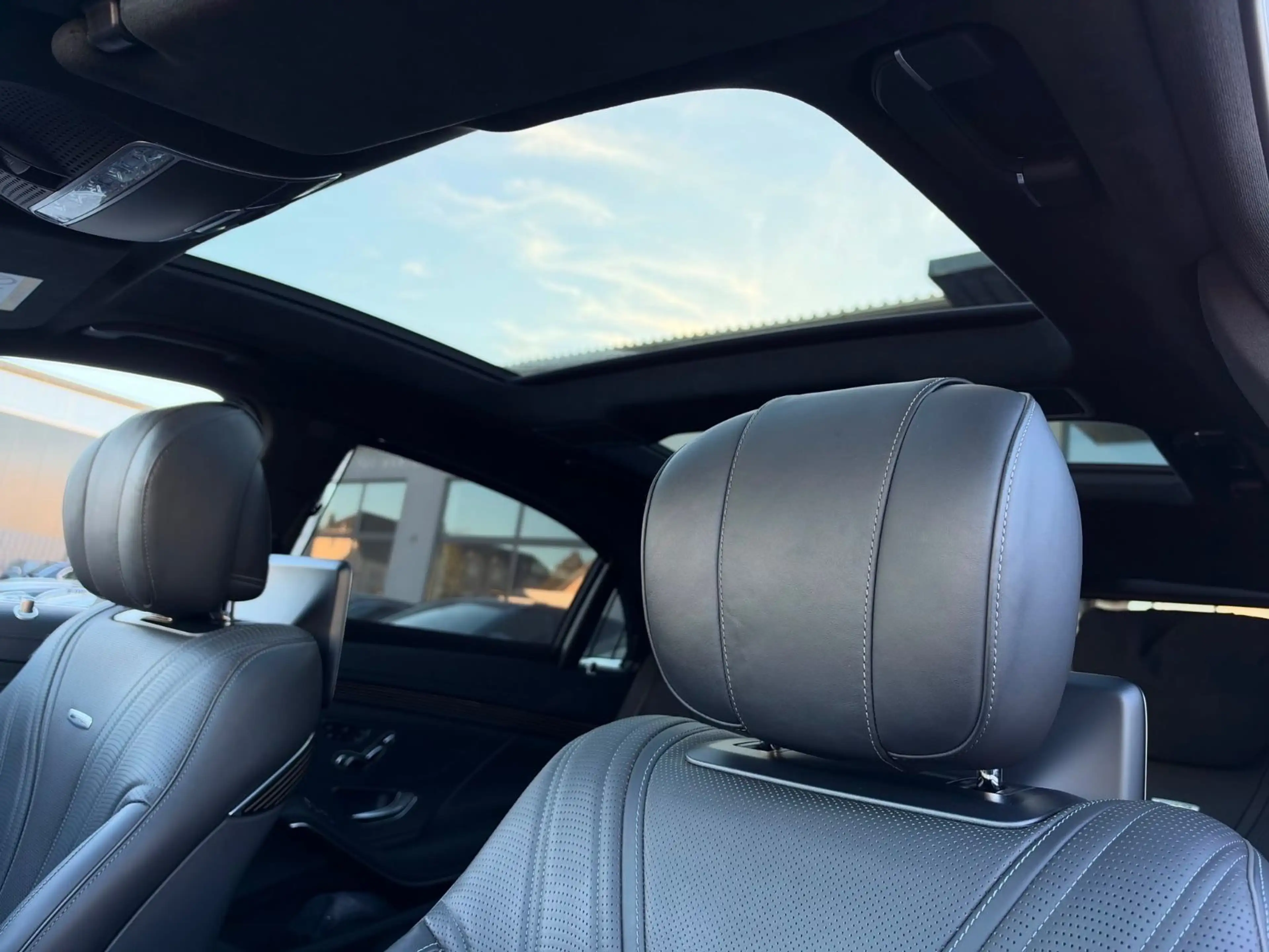 Mercedes-Benz S 63 AMG S63*AMG*4Matic+*Lang*Executive*Exklusiv-Paket* — photo 12