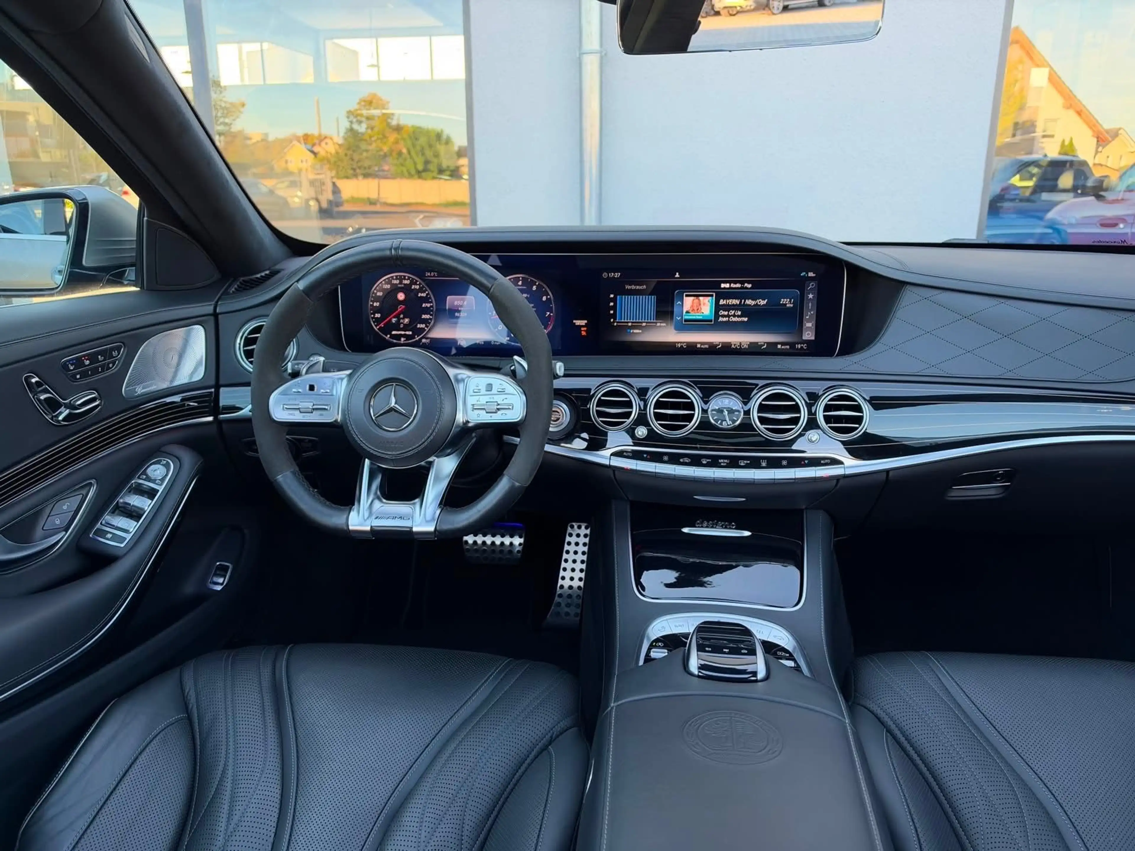 Mercedes-Benz S 63 AMG S63*AMG*4Matic+*Lang*Executive*Exklusiv-Paket* — photo 3
