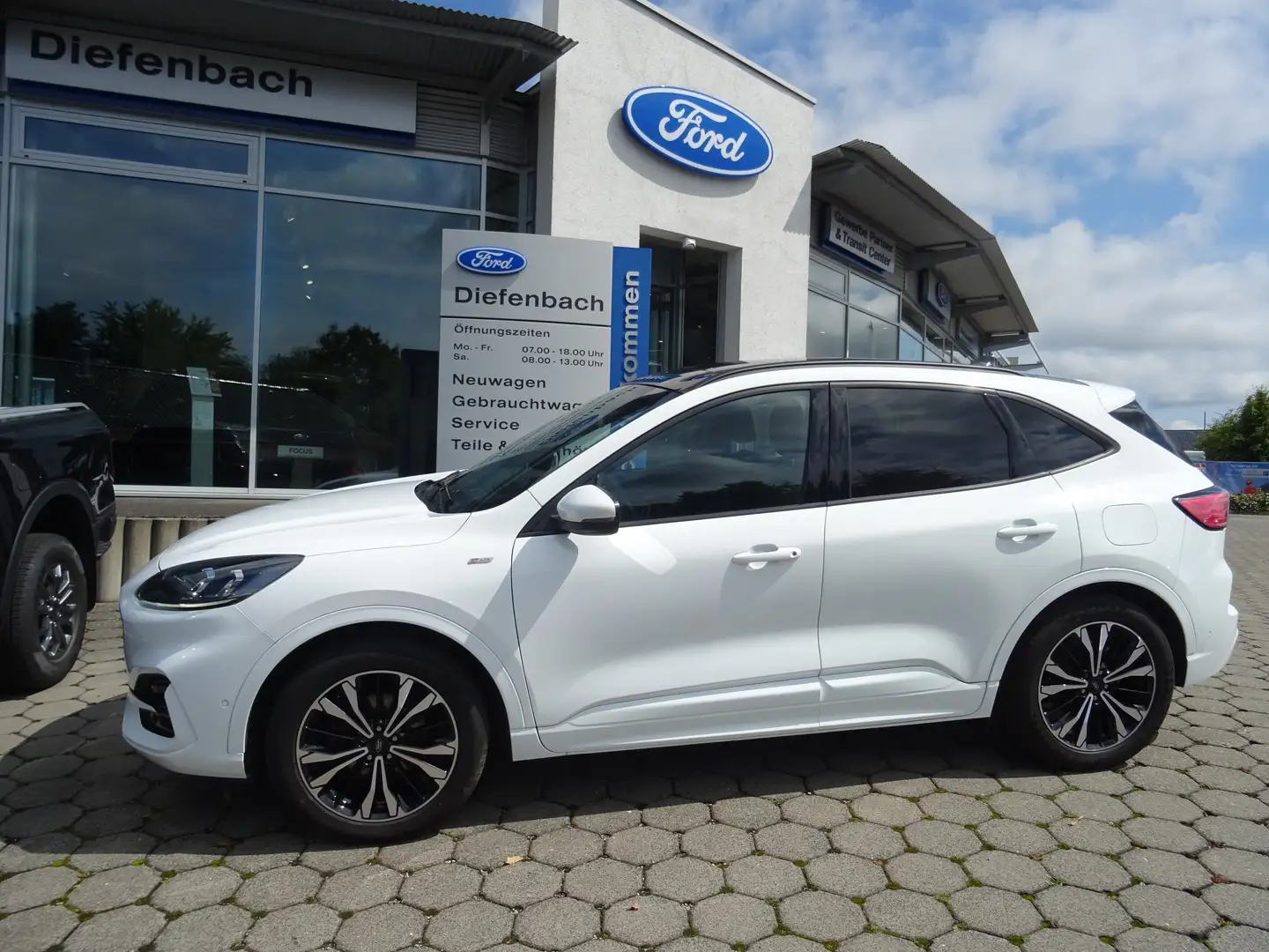 Ford Kuga 1.5 Ecoboost ST-Line+LED+ACC+Panorama Bianco - 2