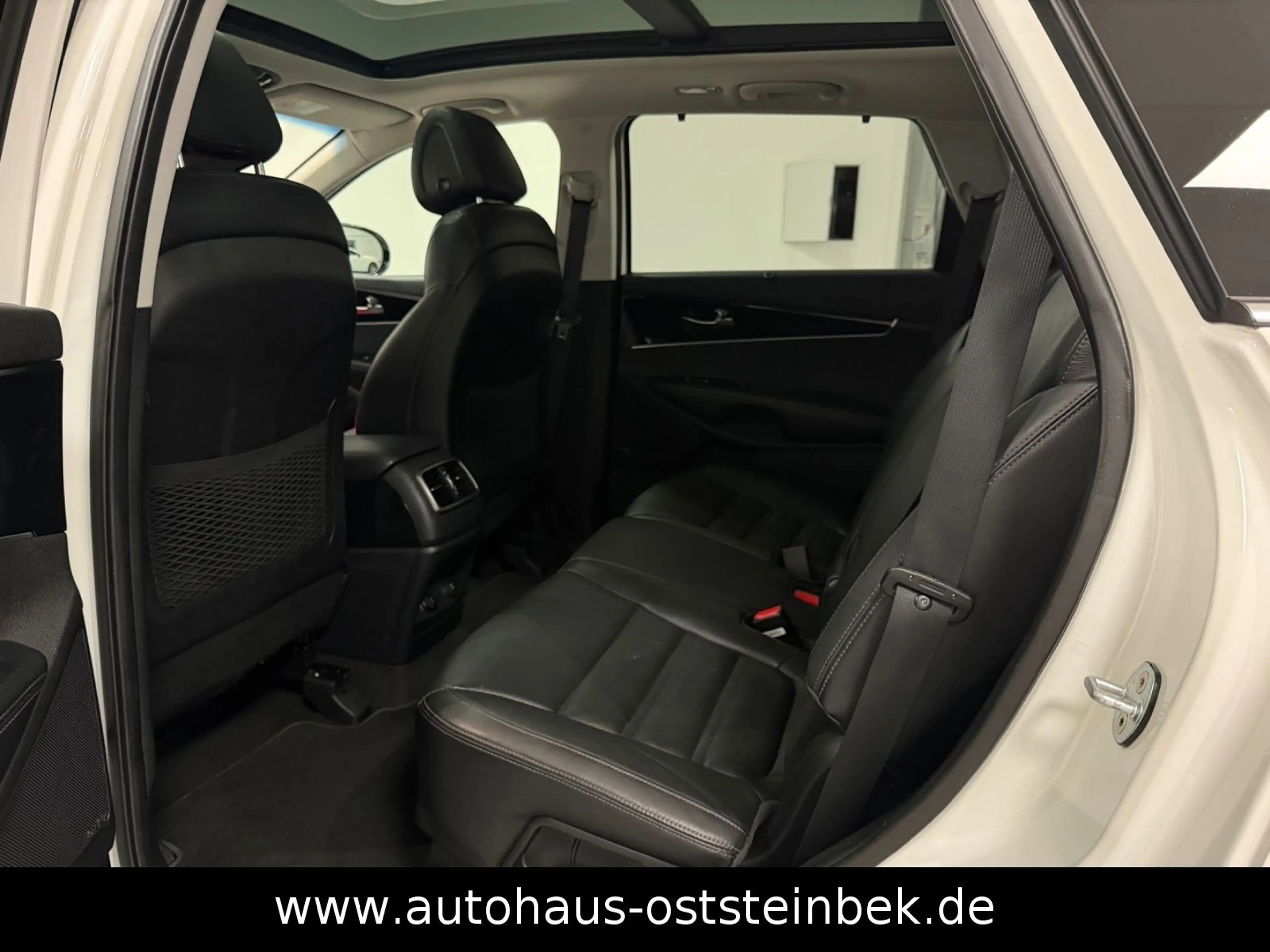 Kia Sorento 2.2 CRDi PLATINUM EDITION 4WD/7-SITZER/ — photo 13