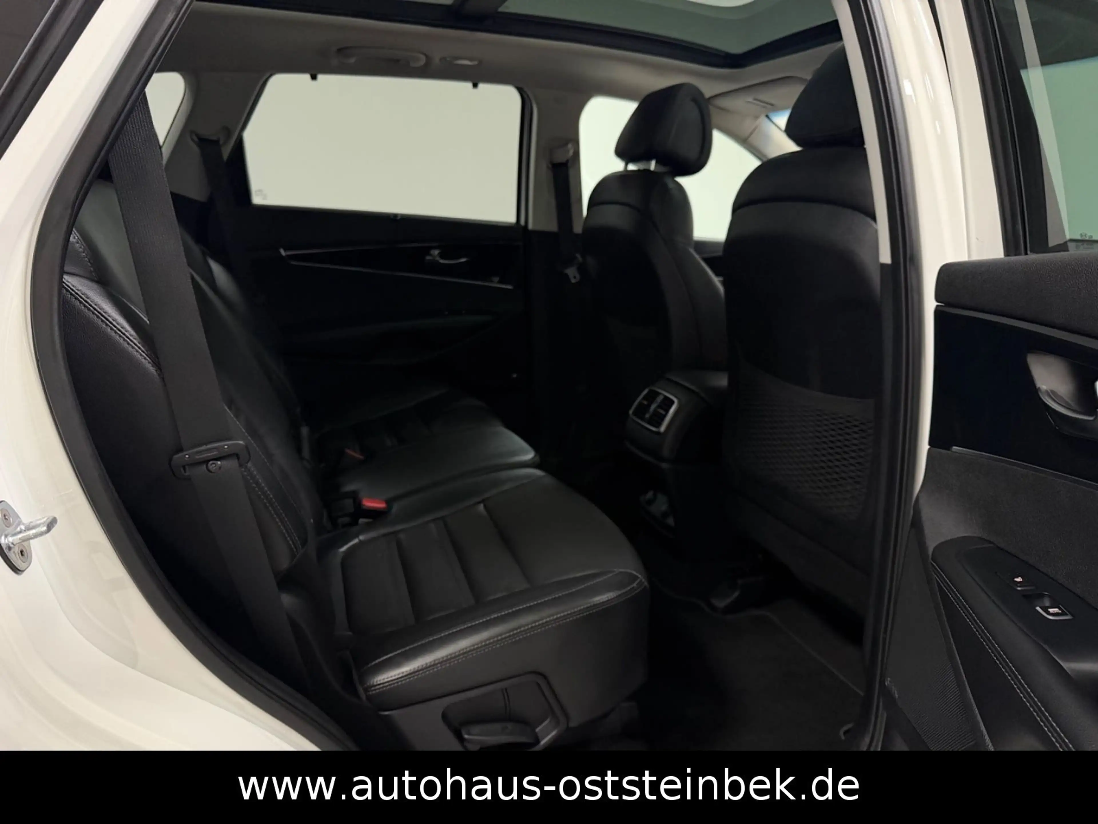 Kia Sorento 2.2 CRDi PLATINUM EDITION 4WD/7-SITZER/ — photo 14