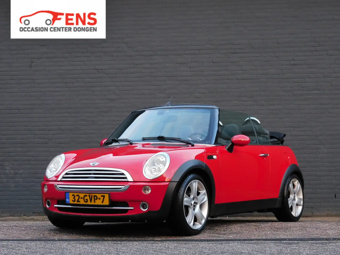 MINI Cooper Cabrio Mini 1.6 Chili LEER! STOELVERWARMING! CRUISE! AIRC Rood - 1