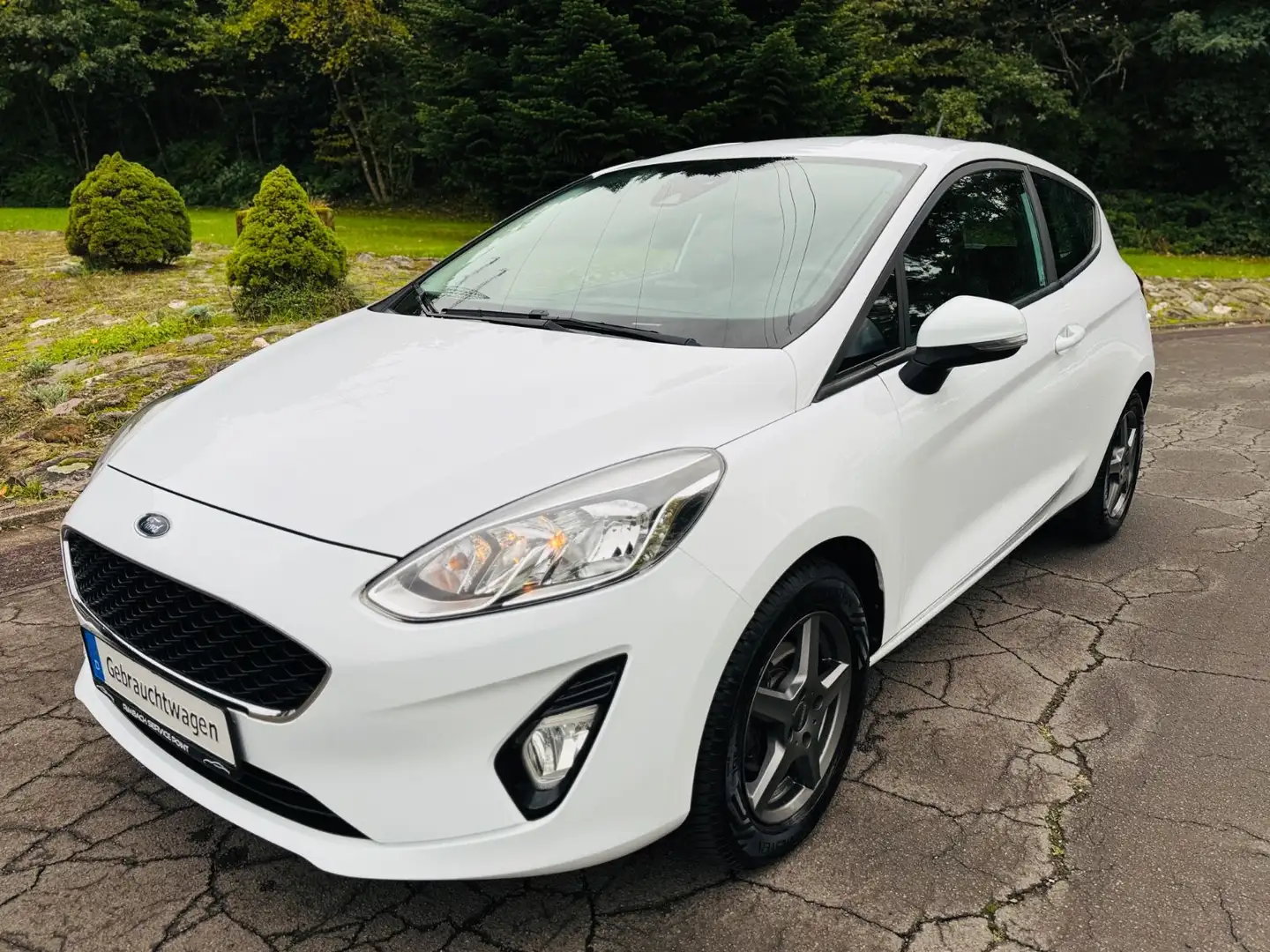 Ford Fiesta Cool & Connect Weiß - 2