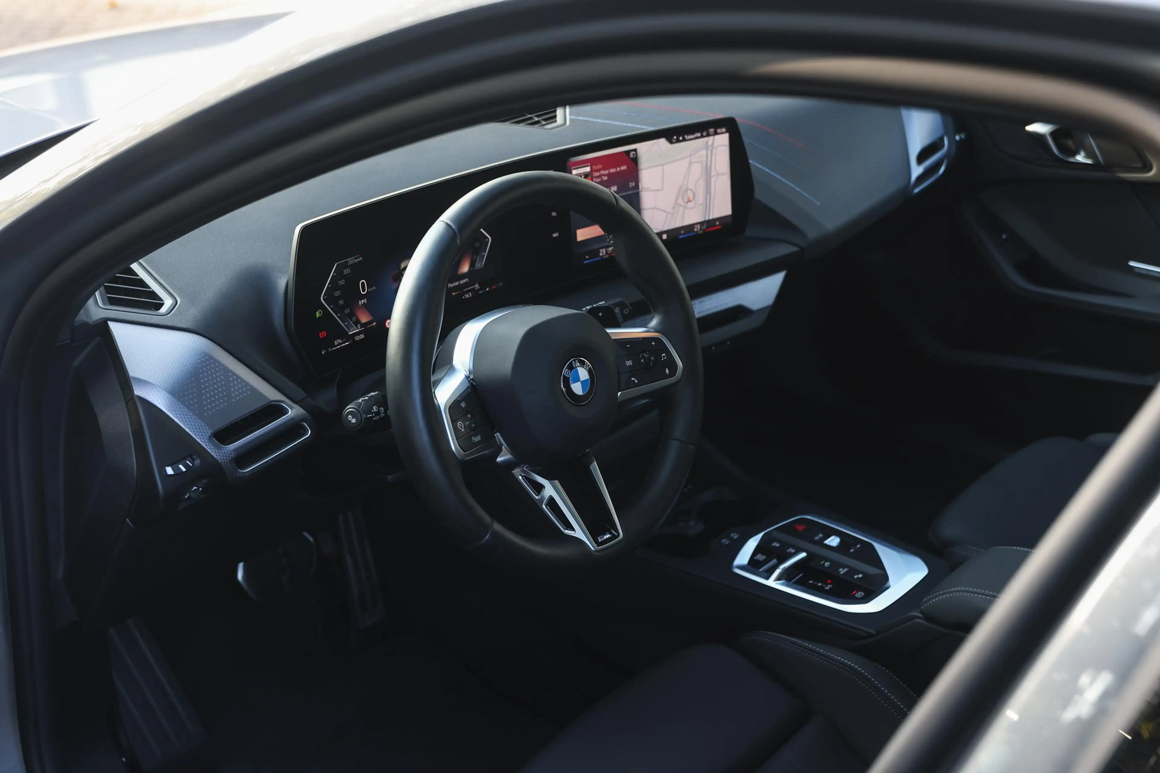 BMW 120 1 Serie M Sport Automaat / Trekhaak / Panoramadak — photo 10