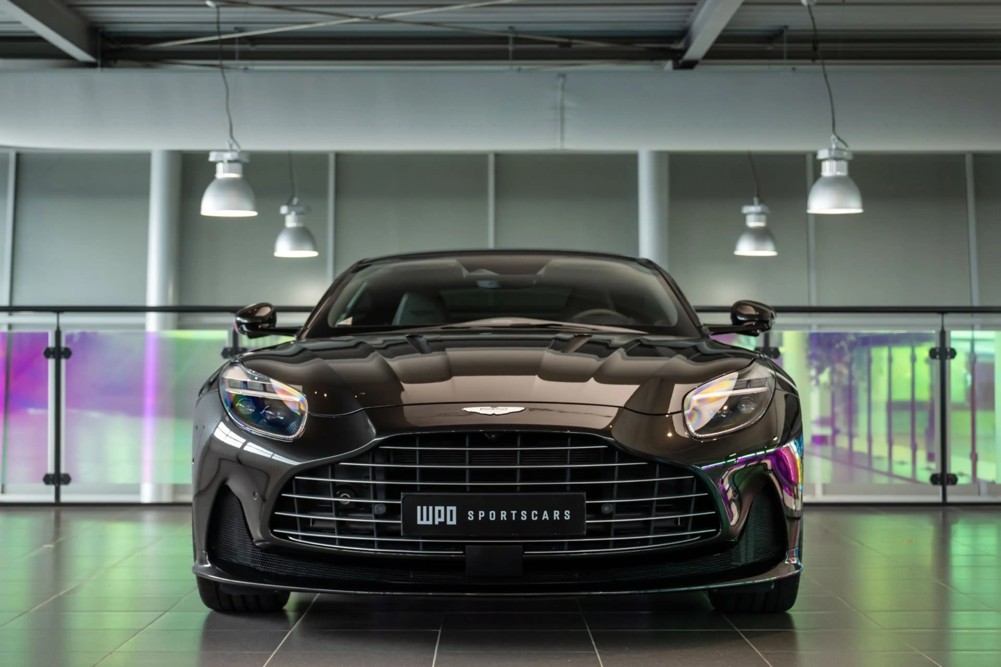 Aston Martin DB12 4.0 V8 — photo 5