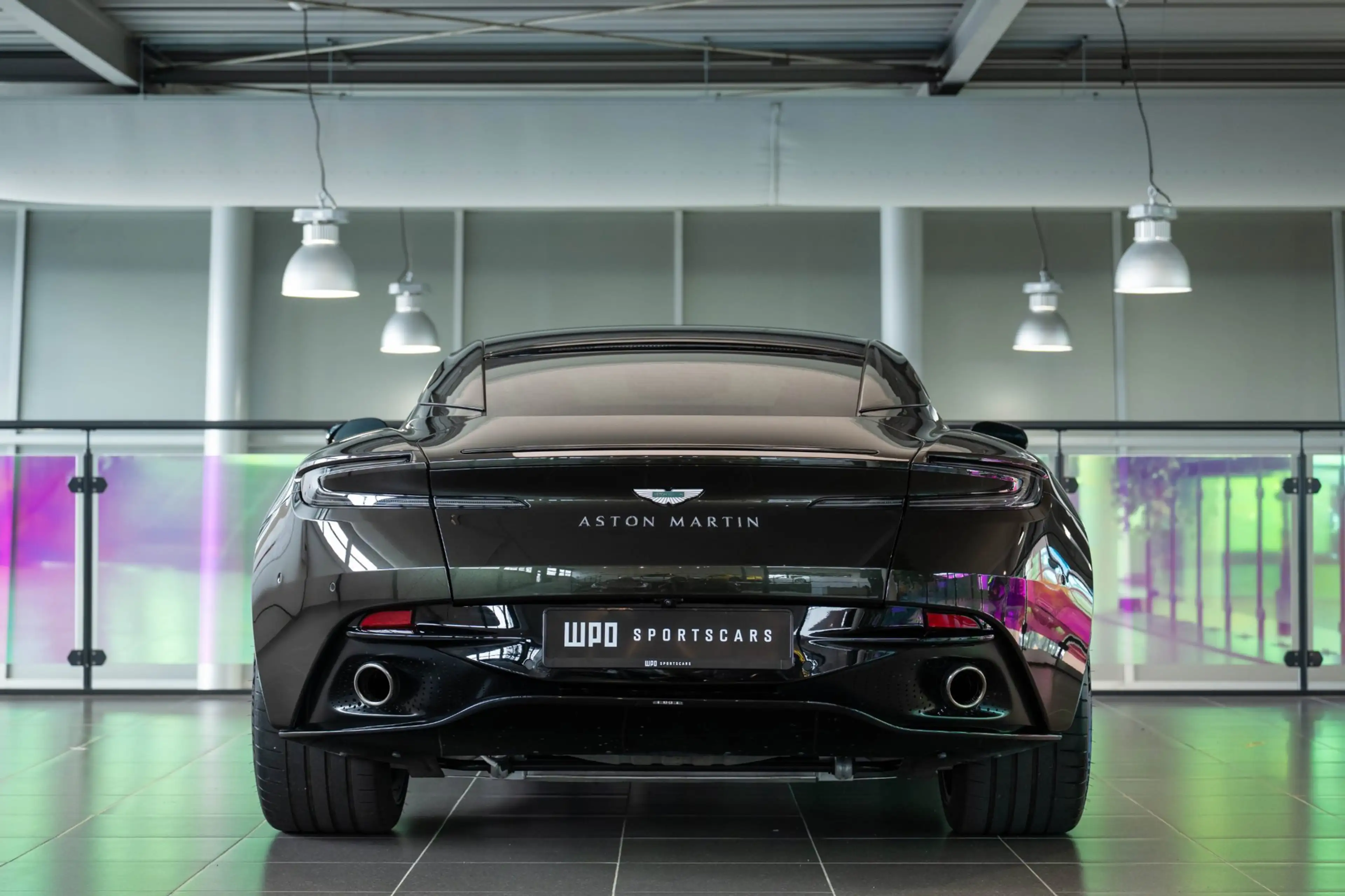 Aston Martin DB12 4.0 V8 — photo 13