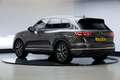 Volkswagen Touareg 3.0 TSi eHybrid 4MOTION | Assistentie Pakket | Grigio - thumbnail 2