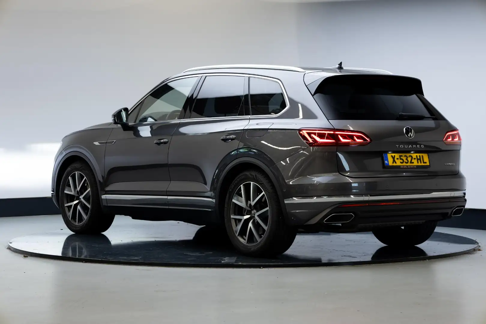 Volkswagen Touareg 3.0 TSi eHybrid 4MOTION | Assistentie Pakket | Grigio - 2