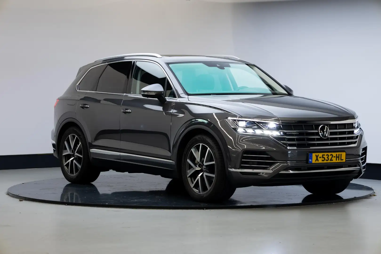 Volkswagen Touareg 3.0 TSi eHybrid 4MOTION | Assistentie Pakket | Grigio - 1
