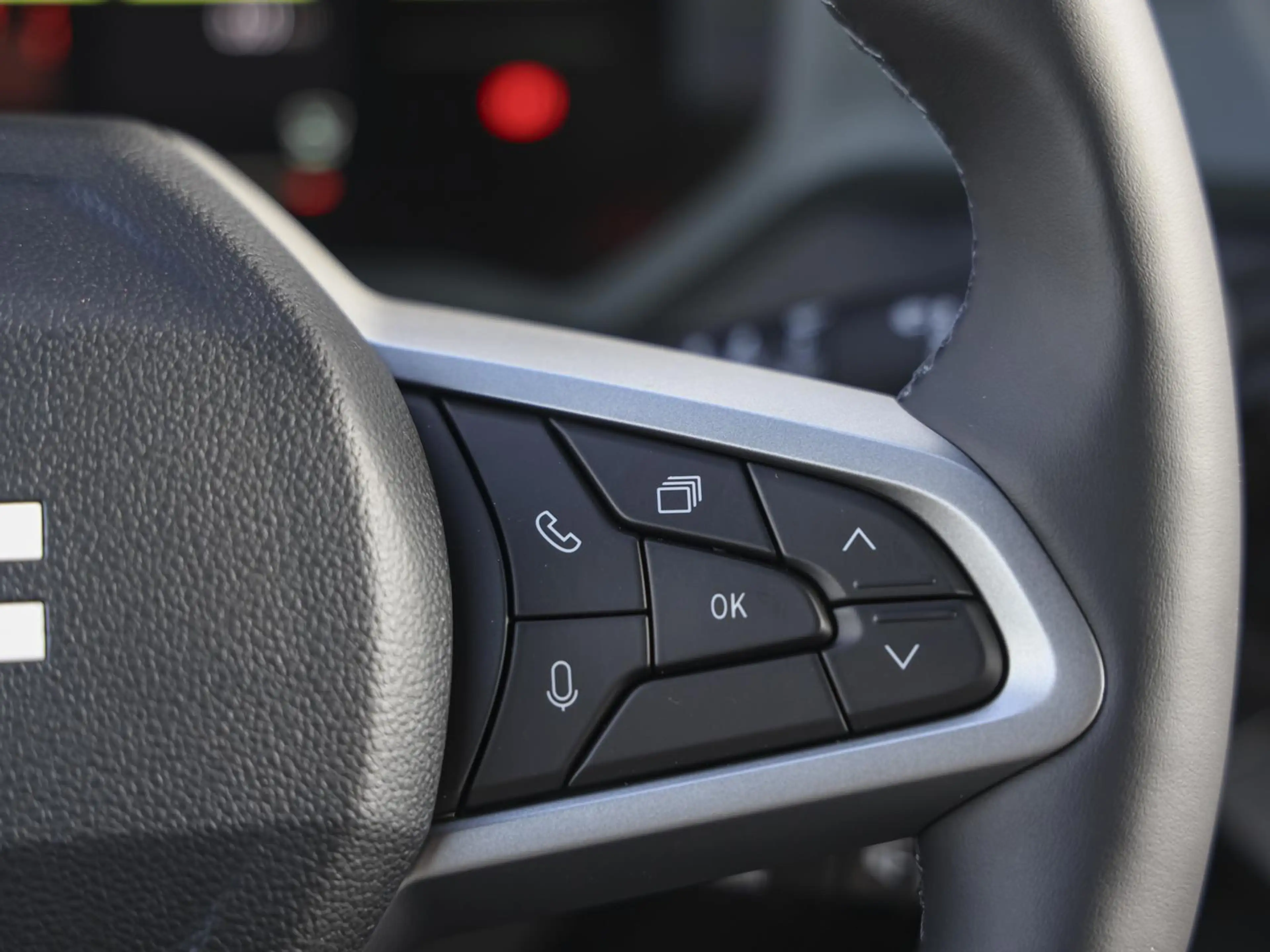 Dacia Duster Extreme mild hybrid 140 NAVI SHZ PDC LHZ — photo 12