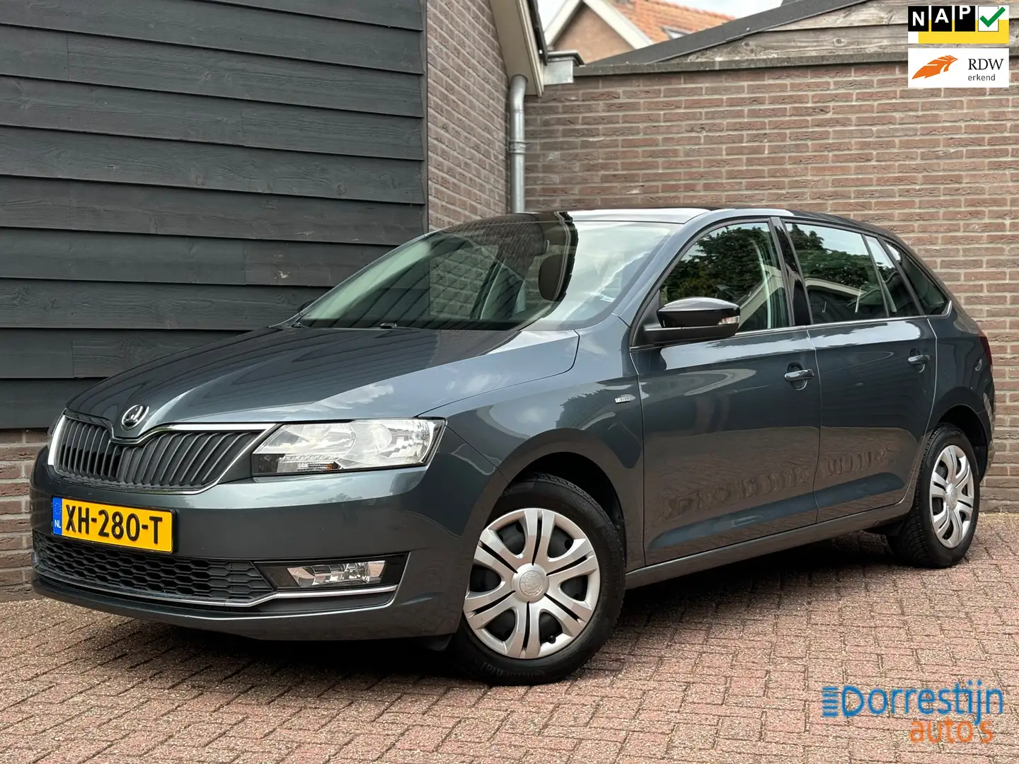 Skoda Rapid/Spaceback 1.0 TSI Greentech Clever Pano | Navi | Airco | Cru Grijs - 1