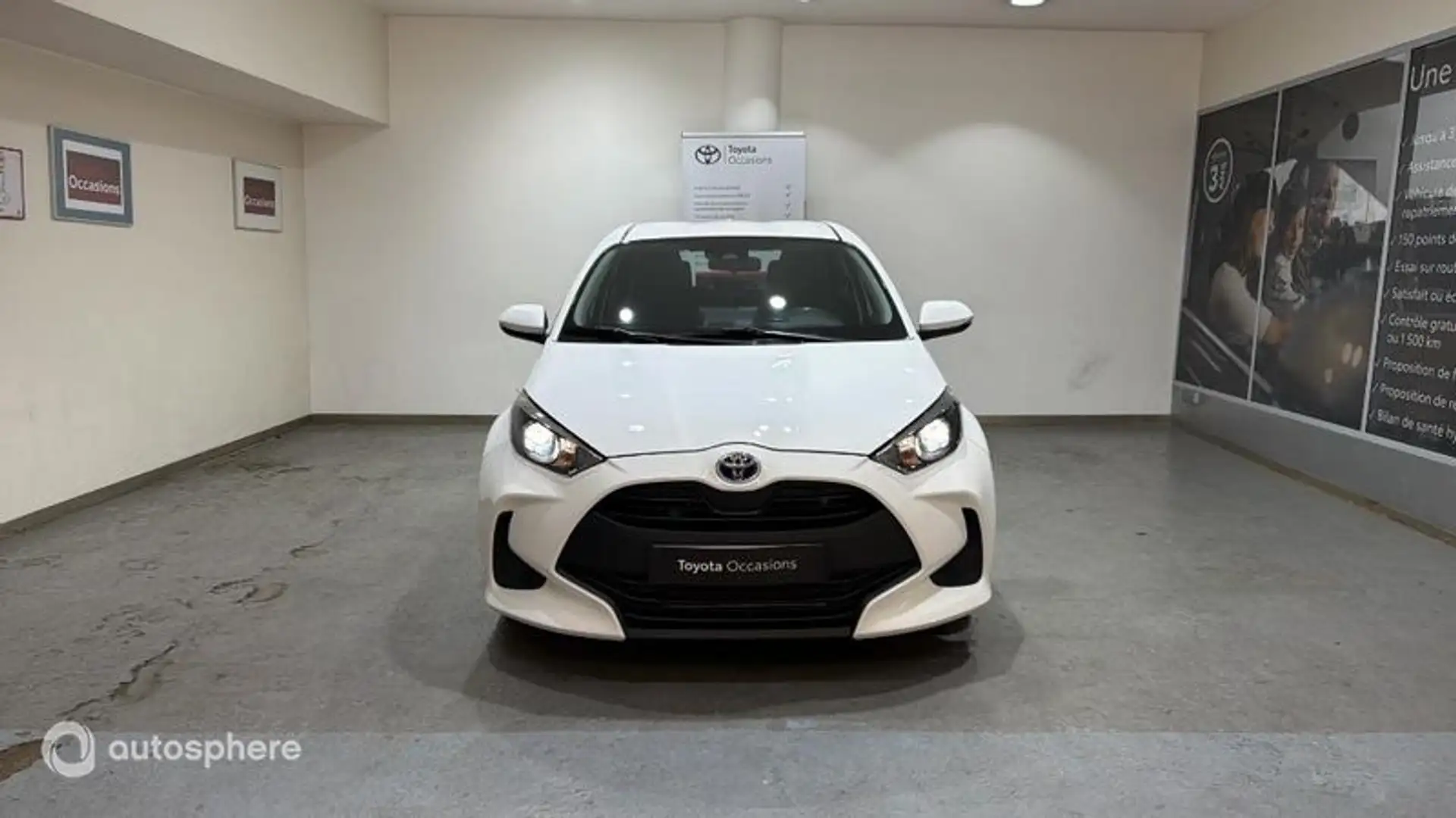 Toyota Yaris 116h Dynamic 5p MY22 - 2