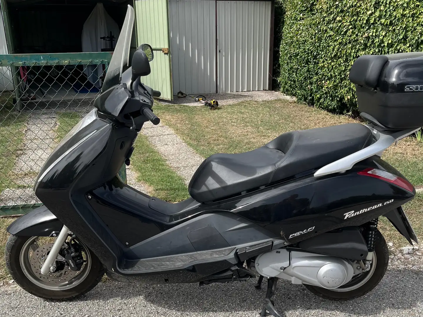 Honda Pantheon 150 Schwarz - 1