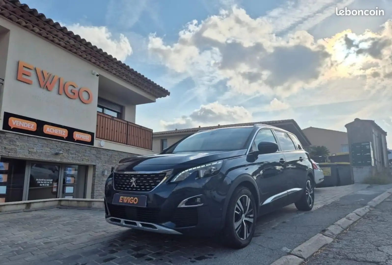 Peugeot 5008 GENERATION-II 1.2 PURETECH 130 COURROIE 2025 EAT BVA CAMERA NAV CAR PLAY START STOP ... Blauw - 1
