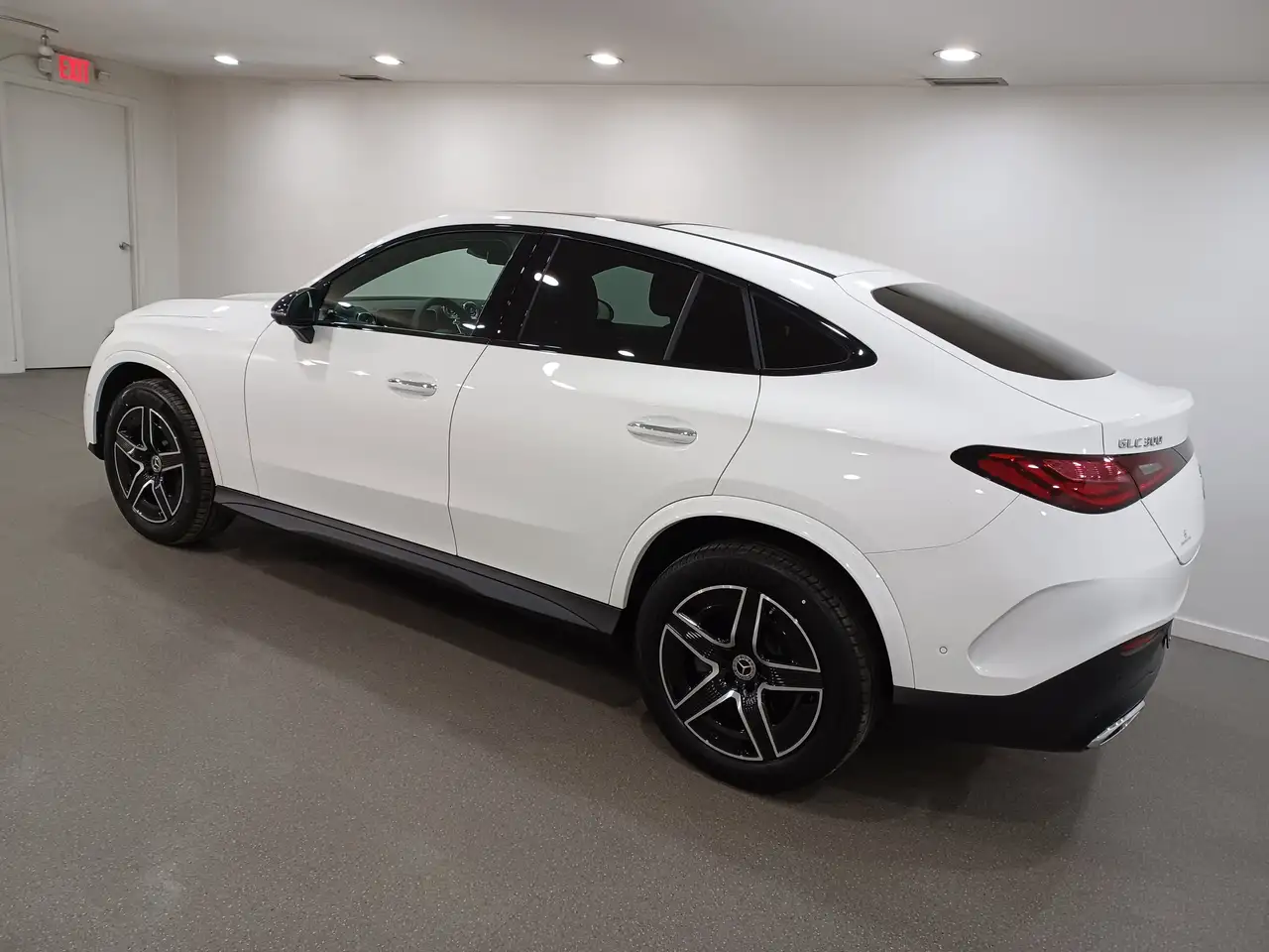 Mercedes-Benz GLC снимка Mercedes-Benz GLC