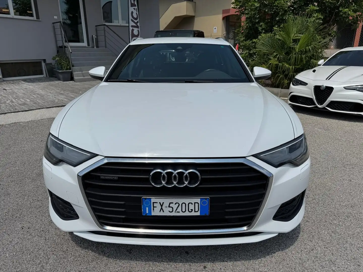 Audi A6 Avant 45 3.0 TDI quattro Business SOFT CLOSE Wit - 2