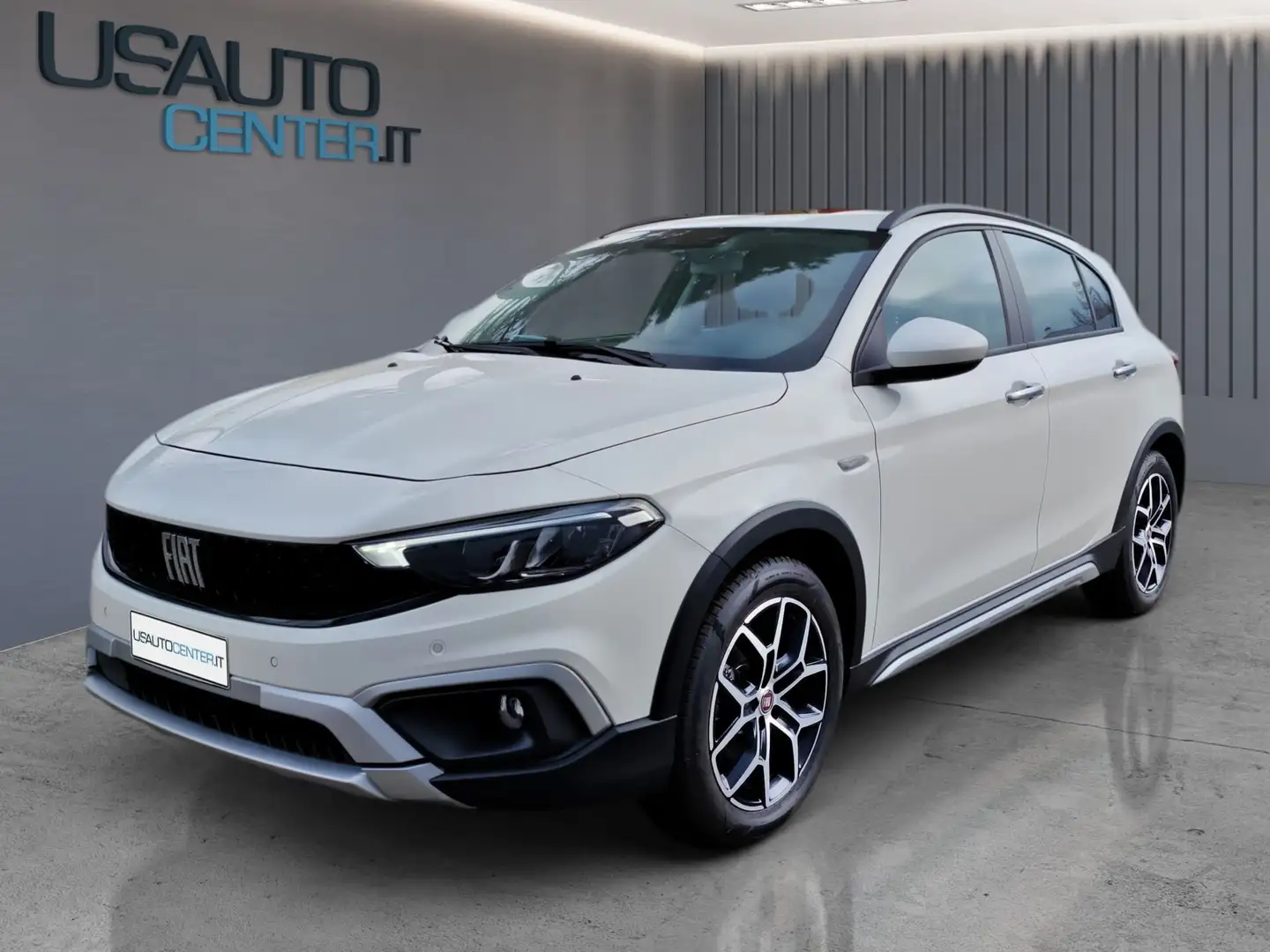 Fiat Tipo Tipo 1.5 Hybrid DCT 5 porte Cross Weiß - 1