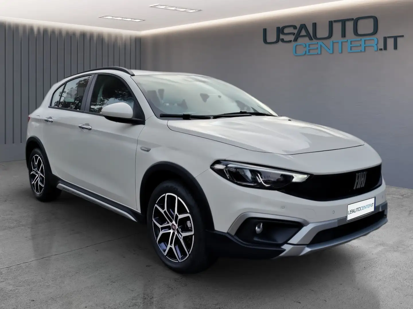 Fiat Tipo Tipo 1.5 Hybrid DCT 5 porte Cross Weiß - 2