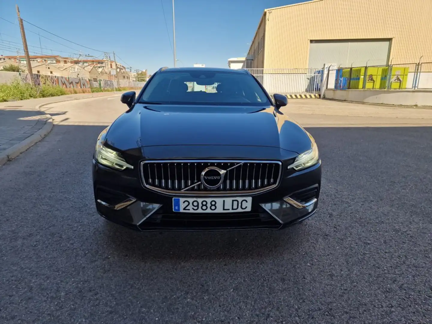 Volvo V60 D3 Inscription Aut. Gris - 2