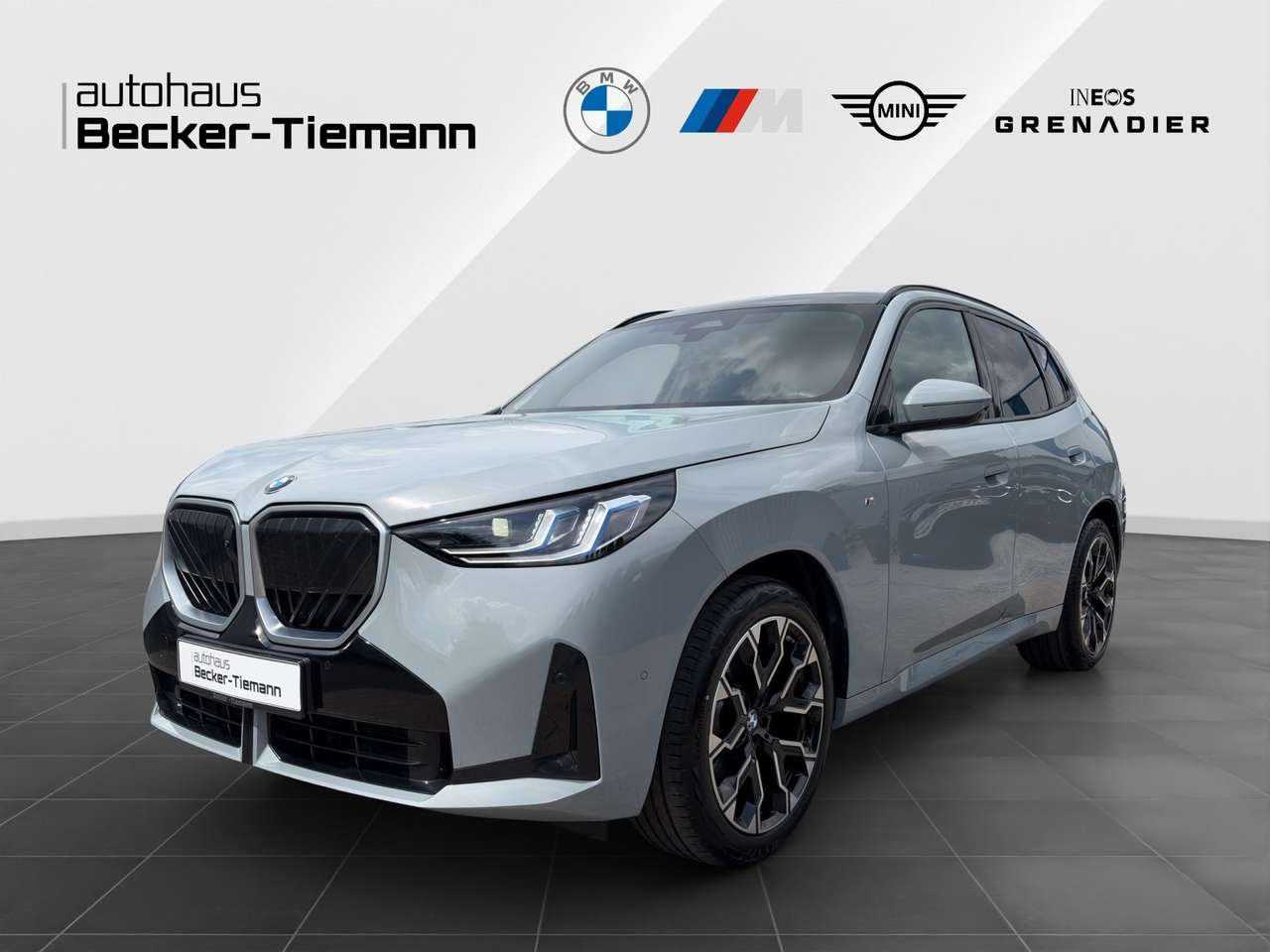 BMW X3 — BMW X3 20 xDrive M Sport AHK HUD Pano DrivAss+ ParkAss+ A