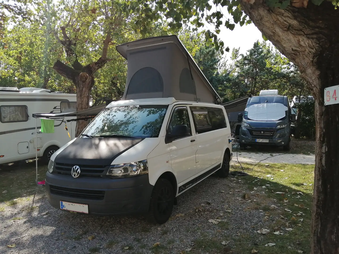 Volkswagen T5 Camper mit Aufstelldach Weiß - 1