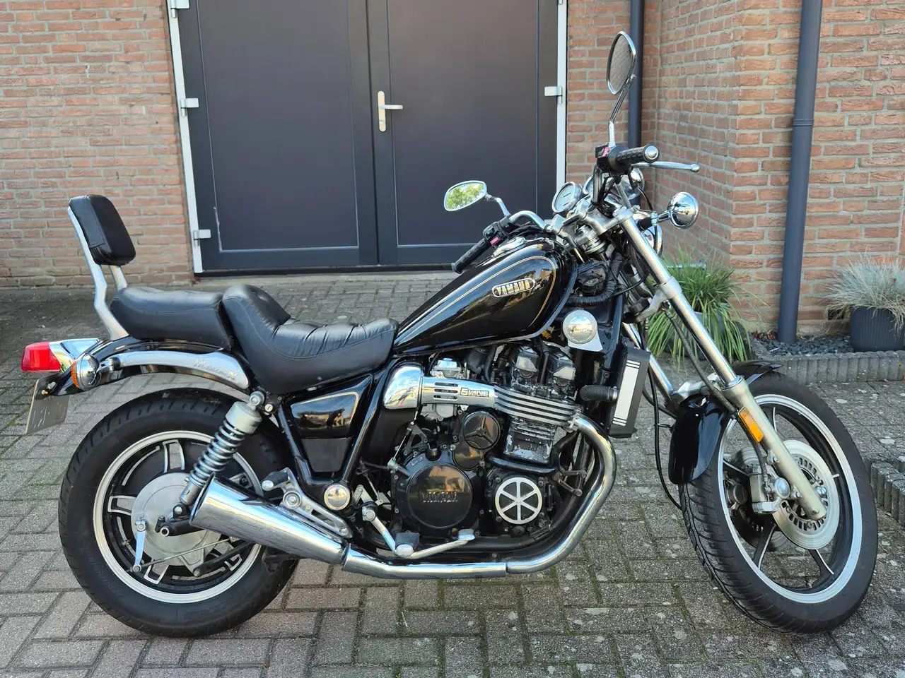 Yamaha XJ 750