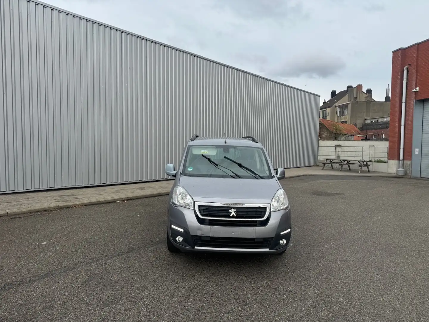 Peugeot Partner Tepee 1.6i Active Grijs - 2