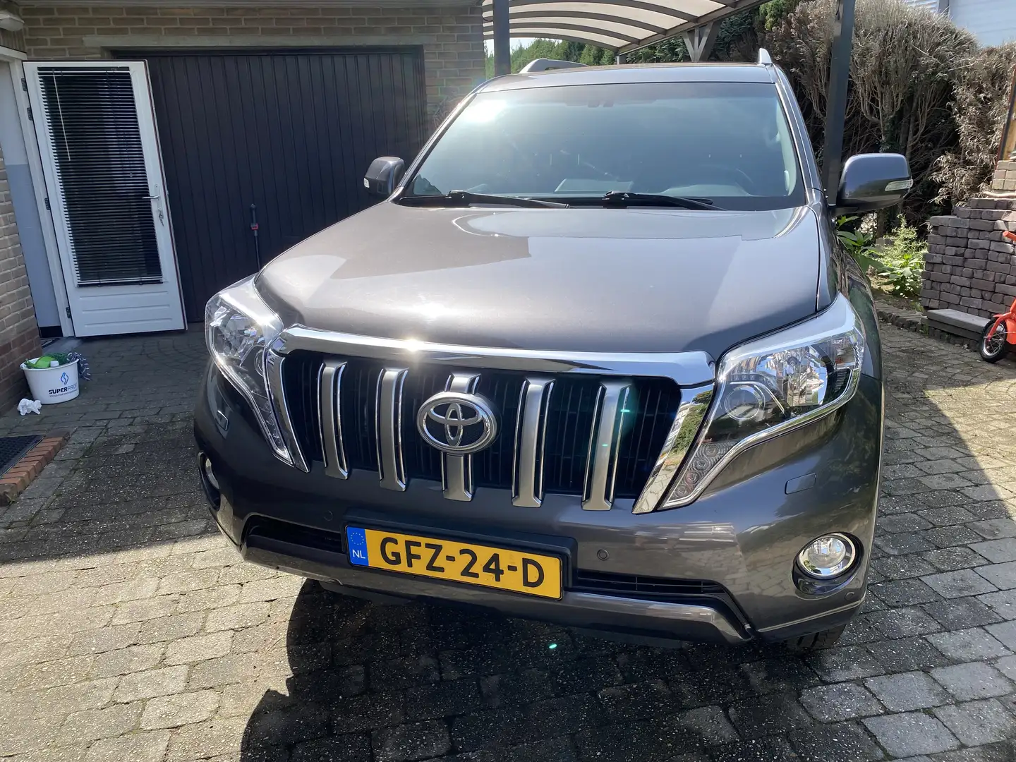 Toyota Land Cruiser 2.8 D-4D Automatik Comfort - 2