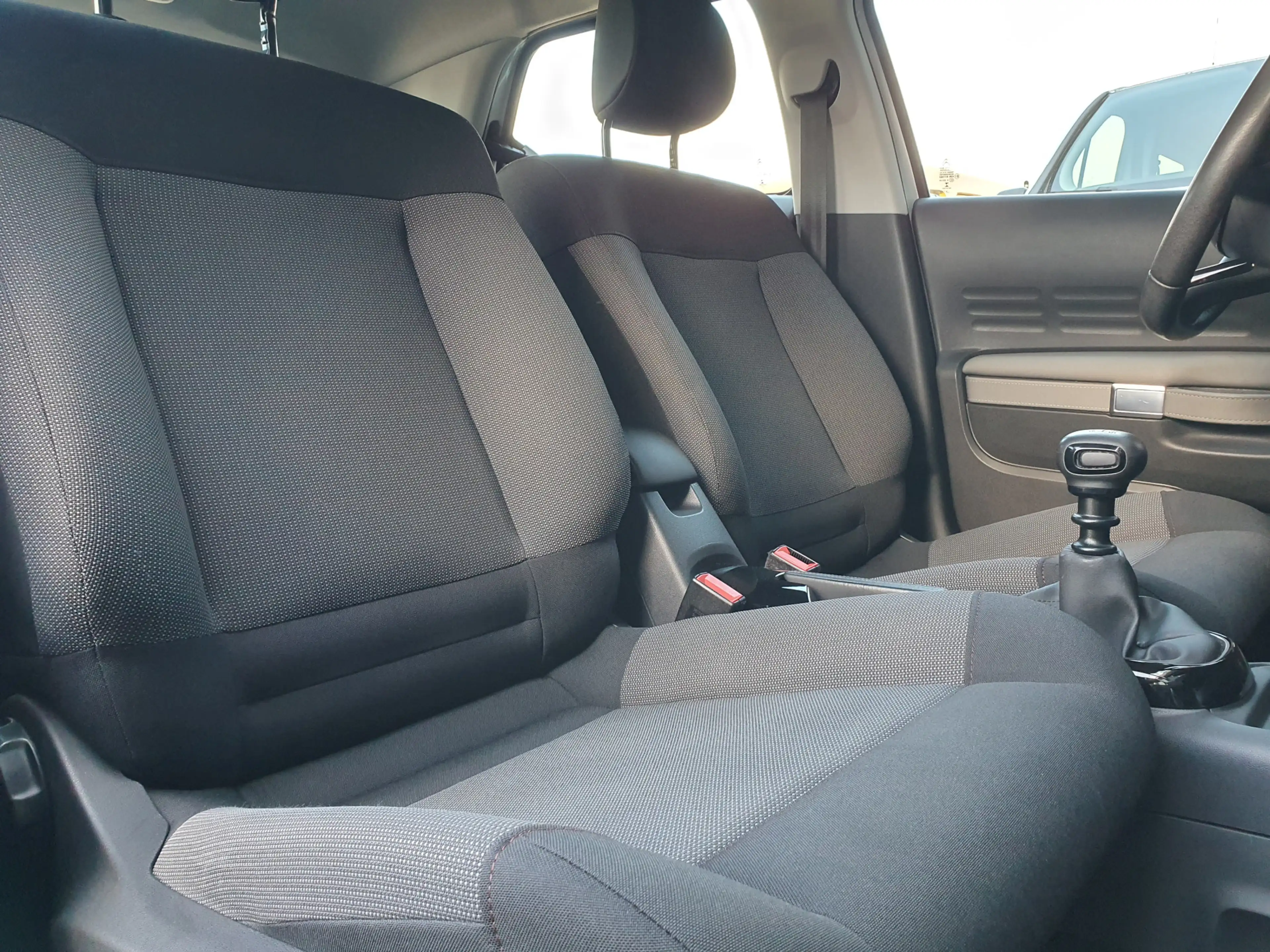 Citroen C4 Cactus 1.2 PureTech Business NAVI/PDC/CRUISE/LMV — photo 50