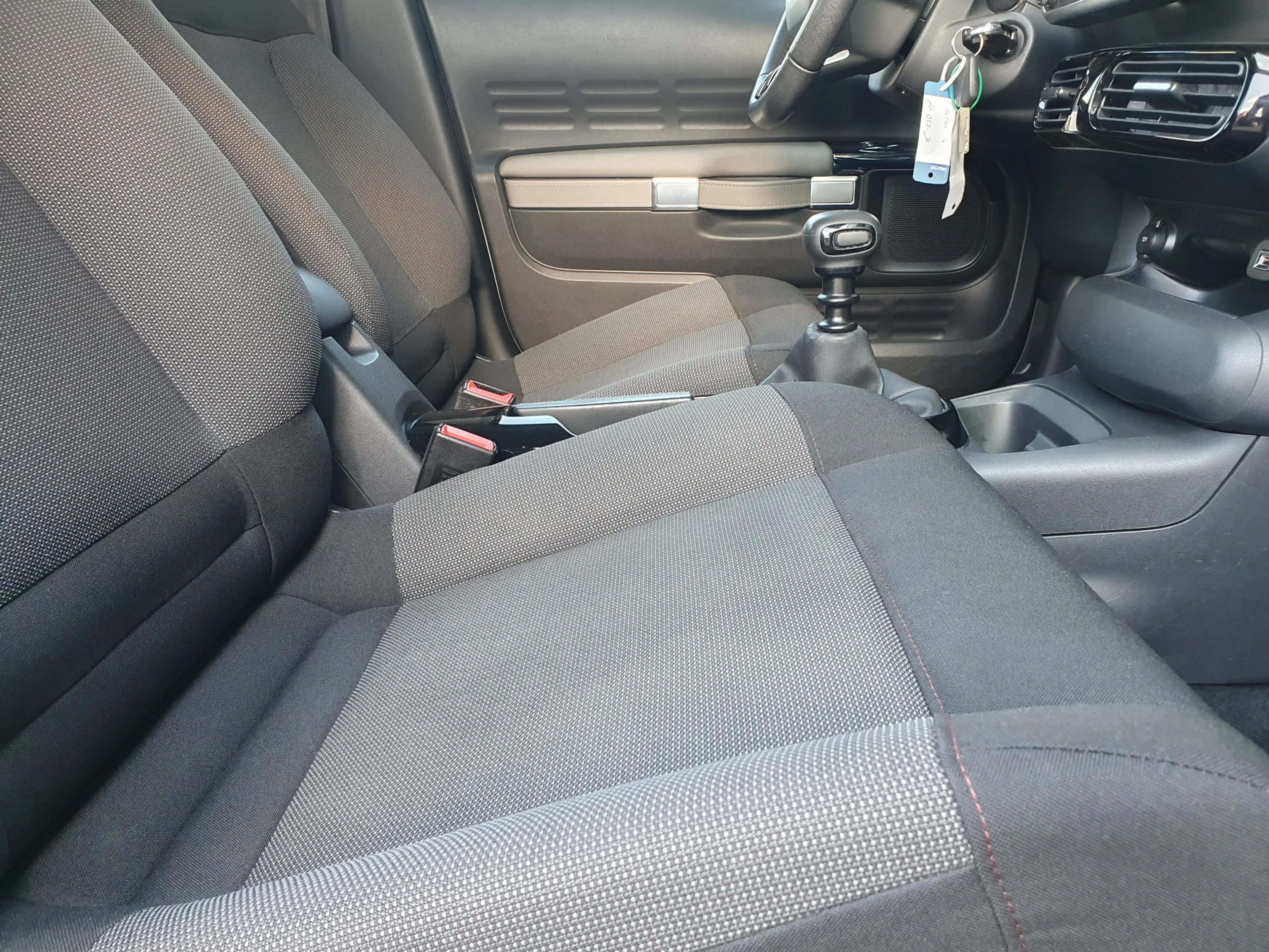Citroen C4 Cactus 1.2 PureTech Business NAVI/PDC/CRUISE/LMV — photo 49