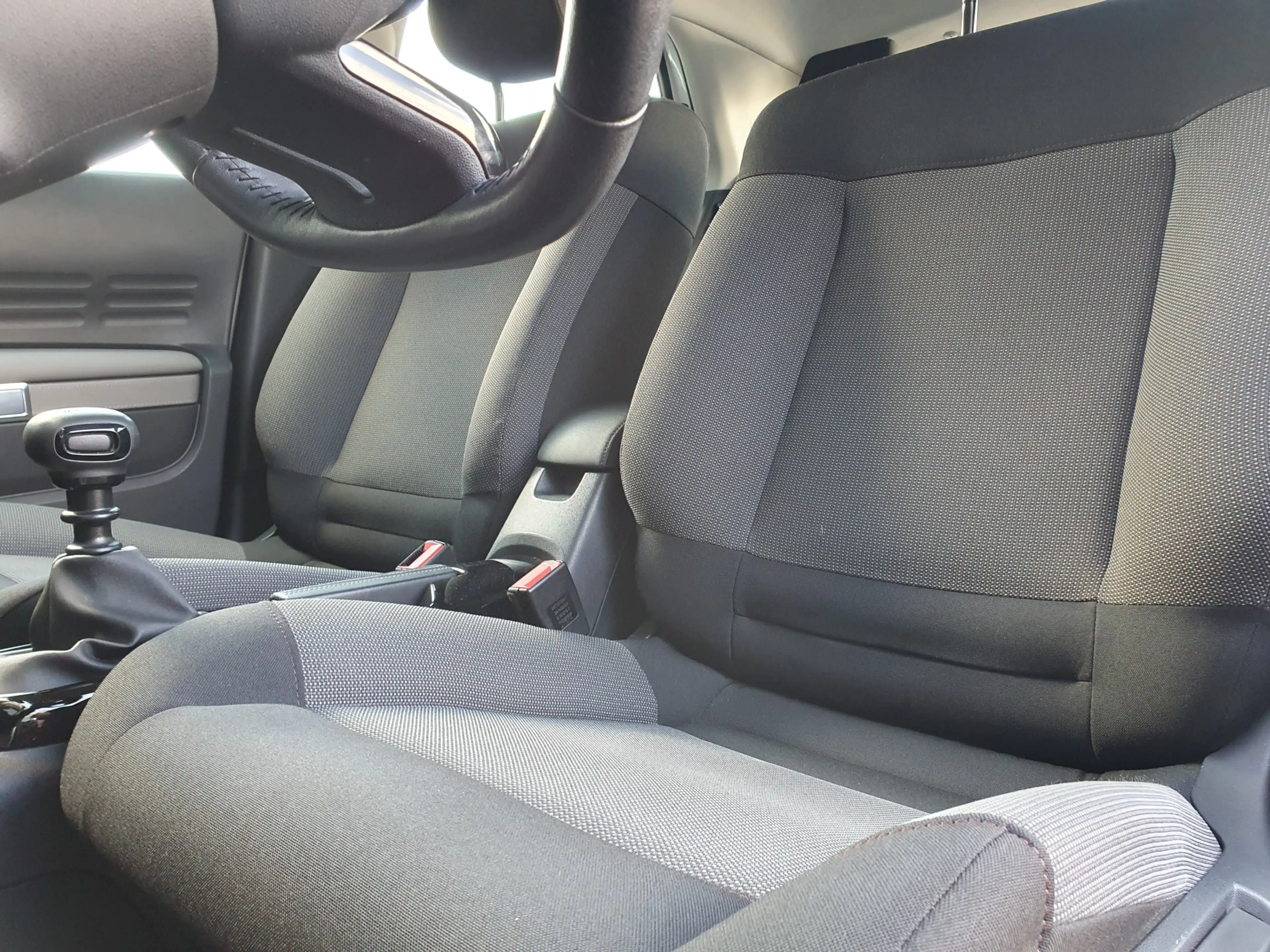 Citroen C4 Cactus 1.2 PureTech Business NAVI/PDC/CRUISE/LMV — photo 4