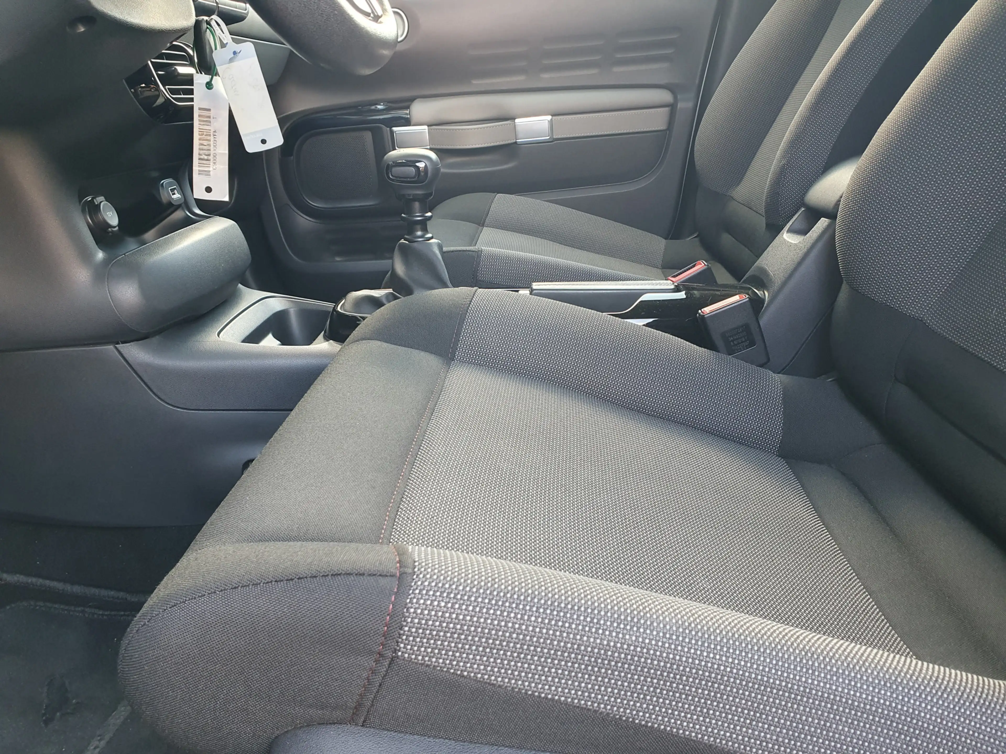 Citroen C4 Cactus 1.2 PureTech Business NAVI/PDC/CRUISE/LMV — photo 44