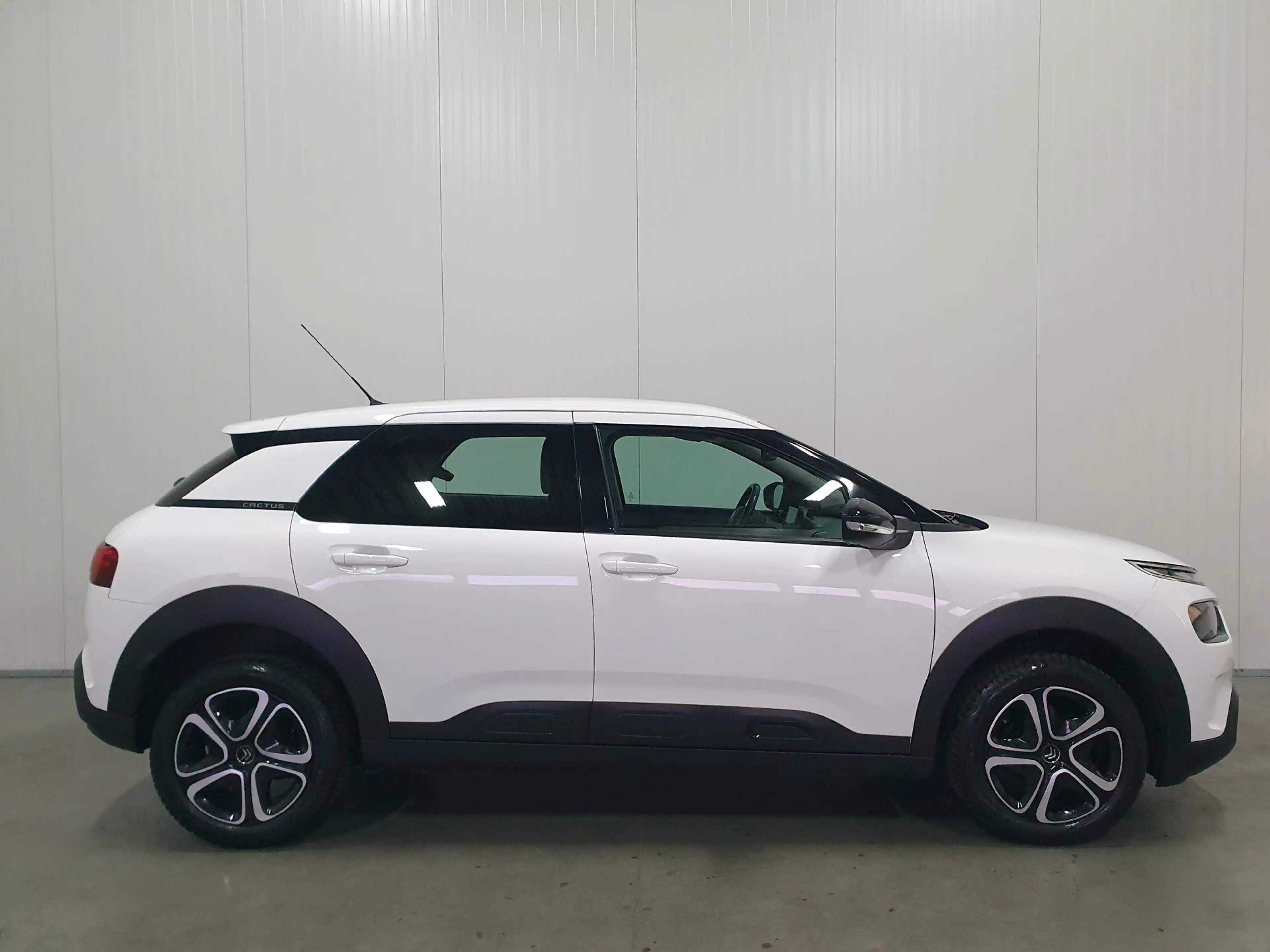 Citroen C4 Cactus 1.2 PureTech Business NAVI/PDC/CRUISE/LMV — photo 6