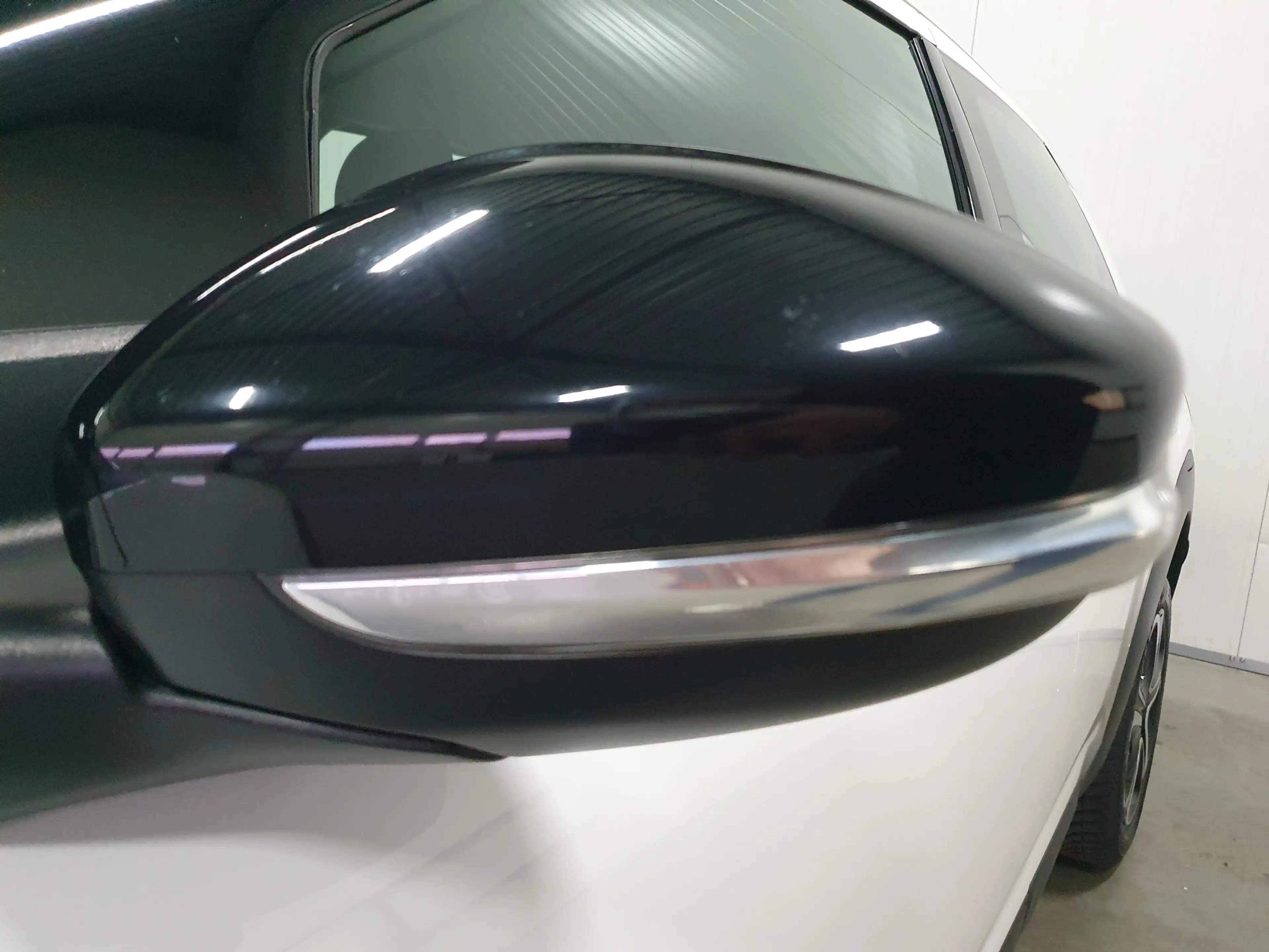 Citroen C4 Cactus 1.2 PureTech Business NAVI/PDC/CRUISE/LMV — photo 25